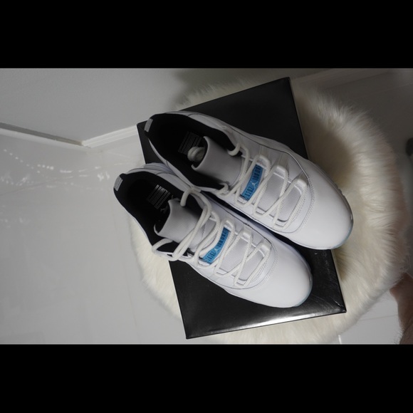 Jordan 11 Low “Legend Blue” - Picture 3 of 7